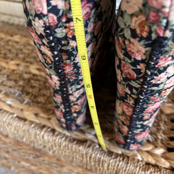 Jeffrey Campbell Black Floral Lace-Up Boots BUYOFFERBUY - Picture 9 of 9